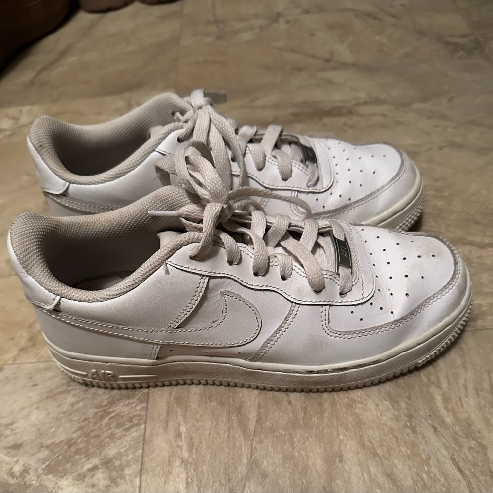 Nike Air Force One’s 🤍